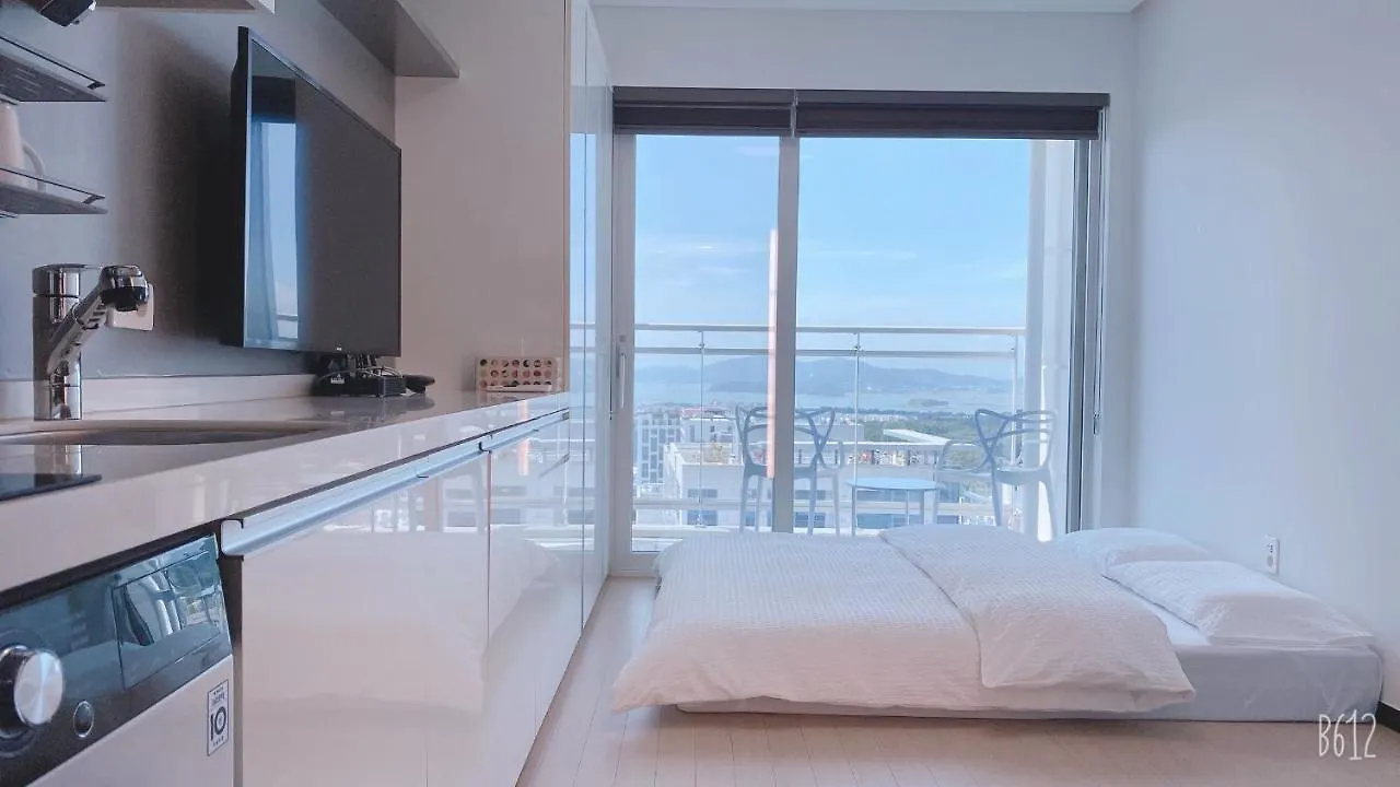 Xxx Apartment Unseo 0*, Incheon