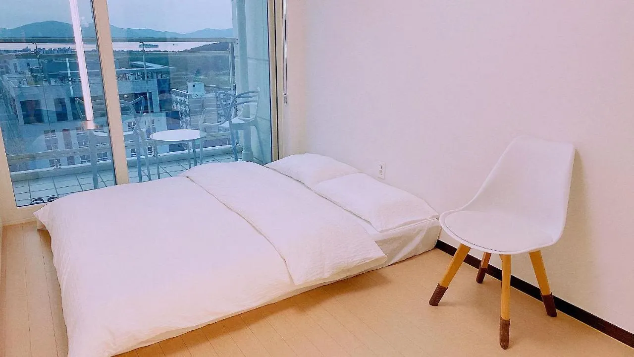 Xxx Apartment Unseo 0*, Incheon